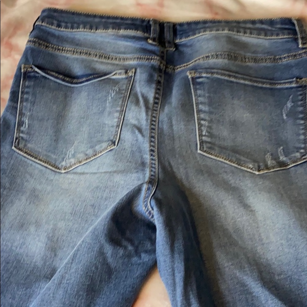 Ripped Jeans - Picture 6 of 8